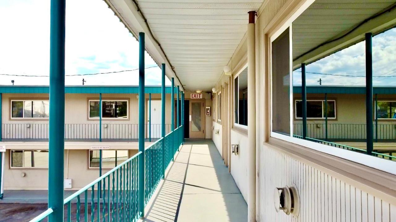 Silver Star Motel Vernon Eksteriør billede